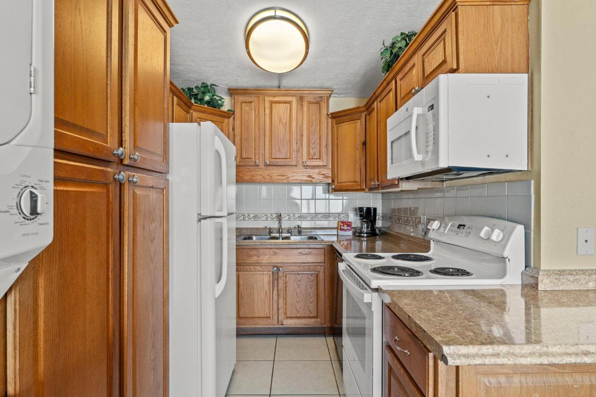 The Summit 506 Apartment